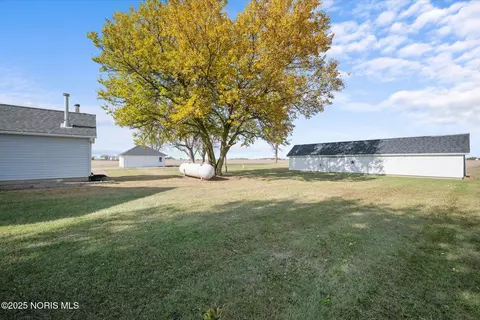 Exterior - 3374 Co Rd J, Deshler, OH 43516 photo 8 of 9