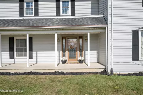 Exterior - 3374 Co Rd J, Deshler, OH 43516 photo 4 of 9