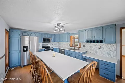 Kitchen - 3374 Co Rd J, Deshler, OH 43516 photo 1 of 3