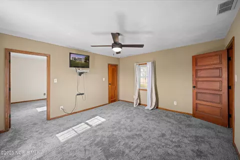 Bedroom - 3374 Co Rd J, Deshler, OH 43516 photo 7 of 9