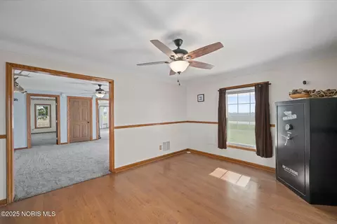 Entry Way - 3374 Co Rd J, Deshler, OH 43516 photo 1 of 2
