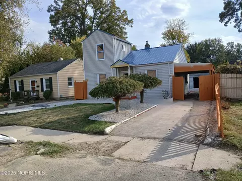 5051 Wissman Rd, Toledo, OH 43615