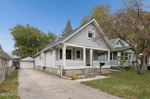 3036 Orlando Dr, Toledo, OH 43613