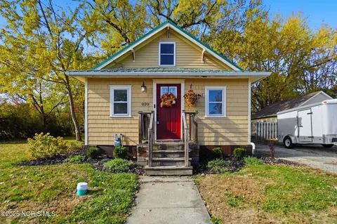 820 Selby St, Findlay, OH 45840