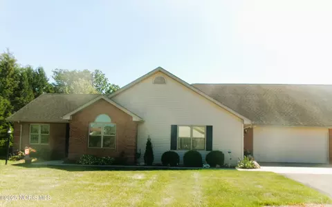 309 Oakview Dr, Ottawa, OH 45875