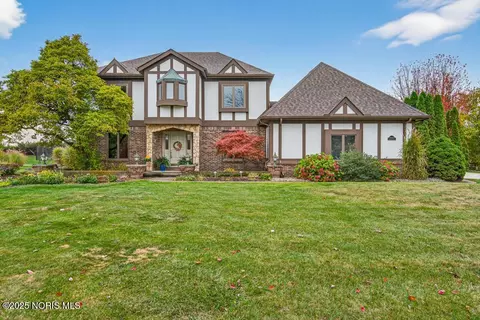 16235 Normandy Rd, Perrysburg, OH 43551
