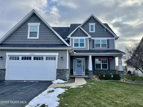 9259 Northpond Ct, Sylvania, OH 43560