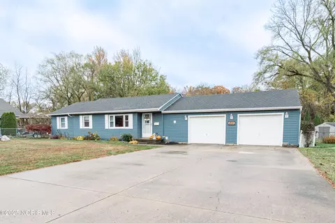 4941 Gorham Pl, Sylvania, OH 43560