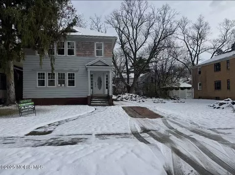 2712 Hoehler Dr, Toledo, OH 43606