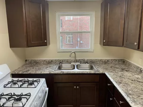 Kitchen - 1427 Potomac Dr, Toledo, OH 43607 photo 3 of 3