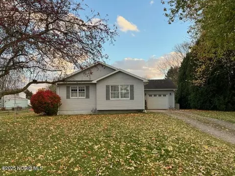 13833 Central Ave, Neapolis, OH 43547