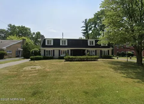 3925 Hillandale Rd # B1, Ottawa Hills, OH 43606