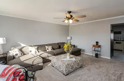 1350 Conneaut Ave, Bowling Green, OH 43402