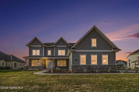 3688 Turtle Creek Dr, Perrysburg, OH 43551