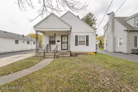 4517 Burnham Ave, Toledo, OH 43612