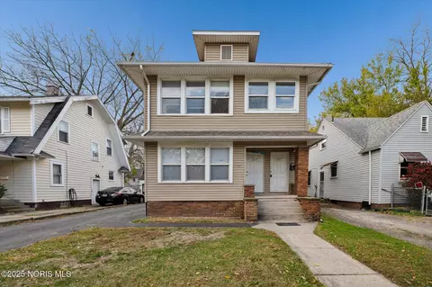2035 Alvin St, Toledo, OH 43607