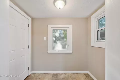 1809 Pilgrim Rd, Toledo, OH 43607 photo 18