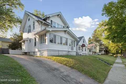 1809 Pilgrim Rd, Toledo, OH 43607 photo 2
