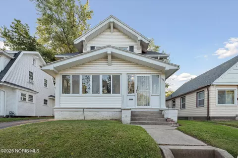 1809 Pilgrim Rd, Toledo, OH 43607