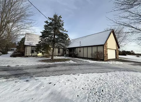 8873 Williams County C, Bryan, OH 43506