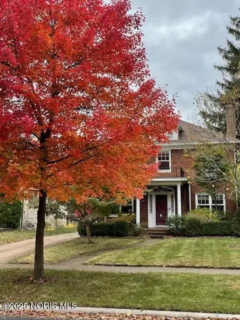 2541 Cheltenham Rd, Toledo, OH 43606