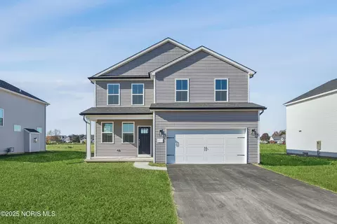 134 Valley Hall Dr, Perrysburg, OH 43551