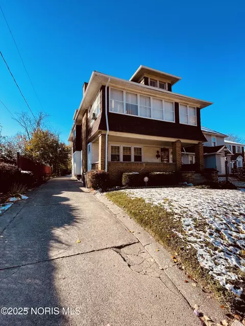 1325 Waverly Ave, Toledo, OH 43607