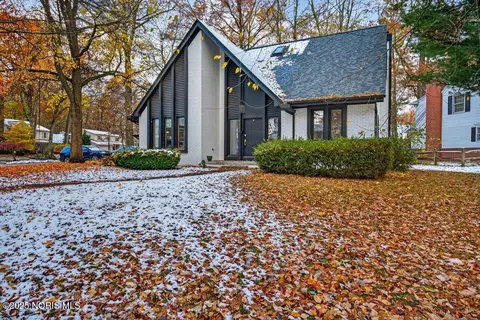 6952 Leicester Rd, Toledo, OH 43617
