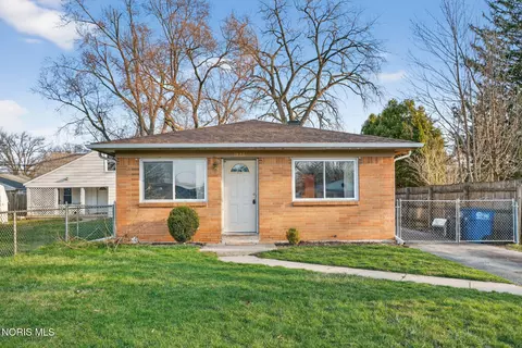 1826 Newport Ave, Toledo, OH 43613