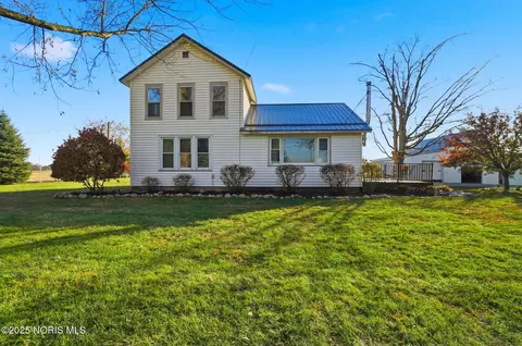11405 Box Rd, Grand Rapids, OH 43522