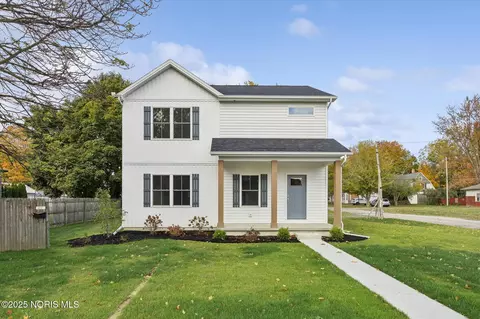 207 Wood St, Delta, OH 43515