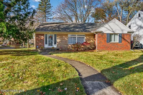 2503 Goddard Rd, Toledo, OH 43606