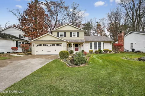 6732 Gaines Mill Dr, Sylvania, OH 43560