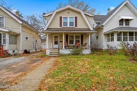 3519 Hazelhurst Ave, Toledo, OH 43612
