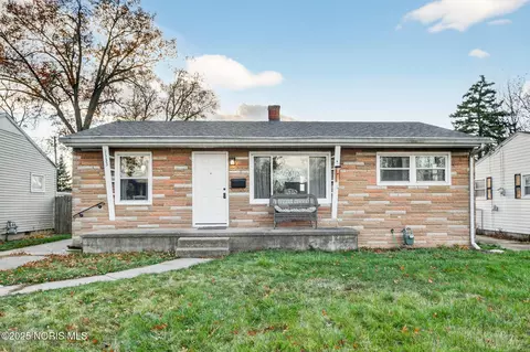 1133 Hugo St, Maumee, OH 43537