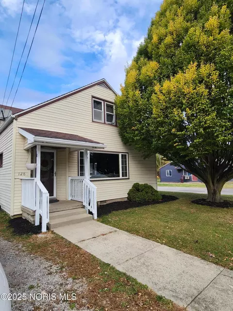 128 W North Ave, Ada, OH 45810