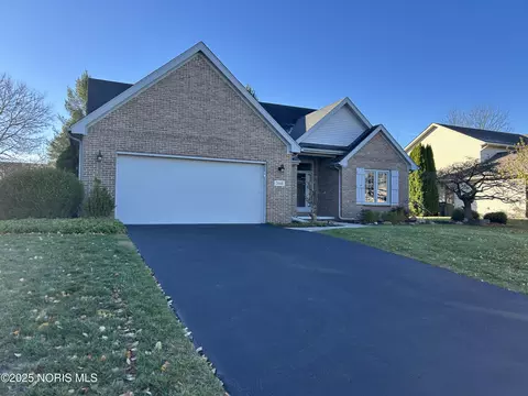 7661 Rome Ct, Holland, OH 43528