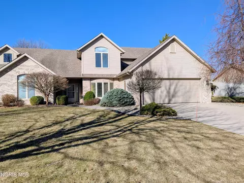 301 N Pointe Dr, Archbold, OH 43502