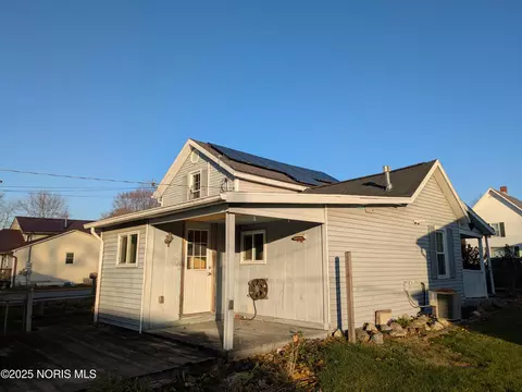 Exterior - 311 W Rings St, West Unity, OH 43570 photo 2 of 2