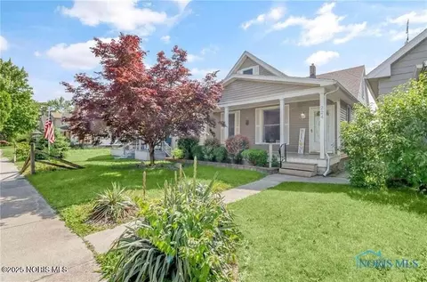 224 Elm St, Rossford, OH 43460