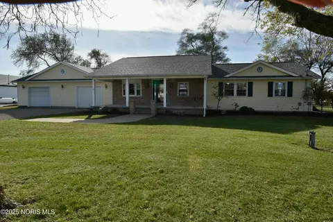 2092 S Mud Creek Rd, Oak Harbor, OH 43449