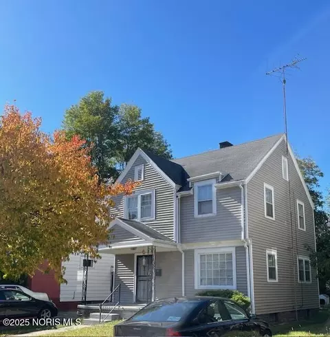 3225 Maher St, Toledo, OH 43608