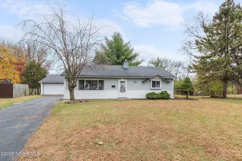 54 Independence Rd, Toledo, OH 43607