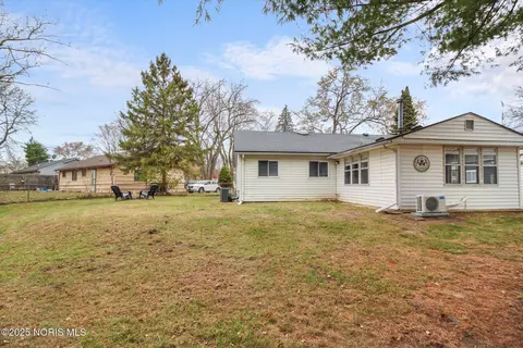 Exterior - 54 Independence Rd, Toledo, OH 43607 photo 4 of 8