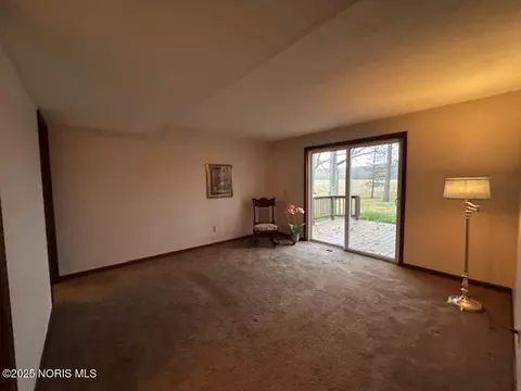Living - 109 Scott Dr, Bryan, OH 43506 photo 6 of 8