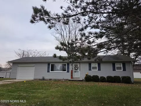 340 S Watson St, Wayne, OH 43466