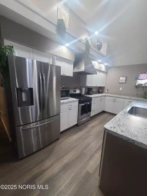 522 W Wayne St, Maumee, OH 43537 photo 11