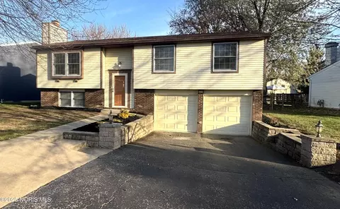 2175 Longport Dr, Maumee, OH 43537
