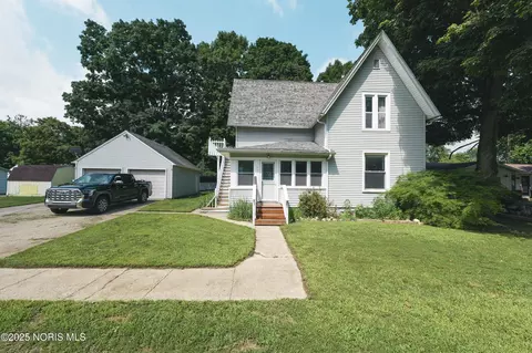 313 N Elm St, Edgerton, OH 43517