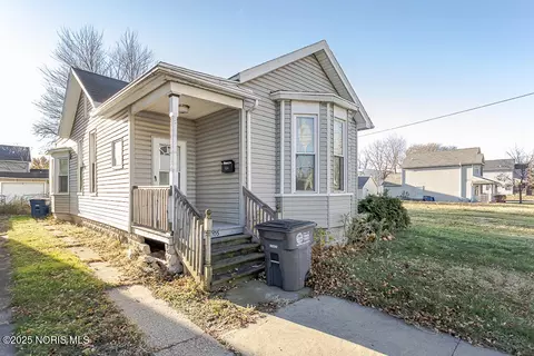 2005 Walnut St, Toledo, OH 43608